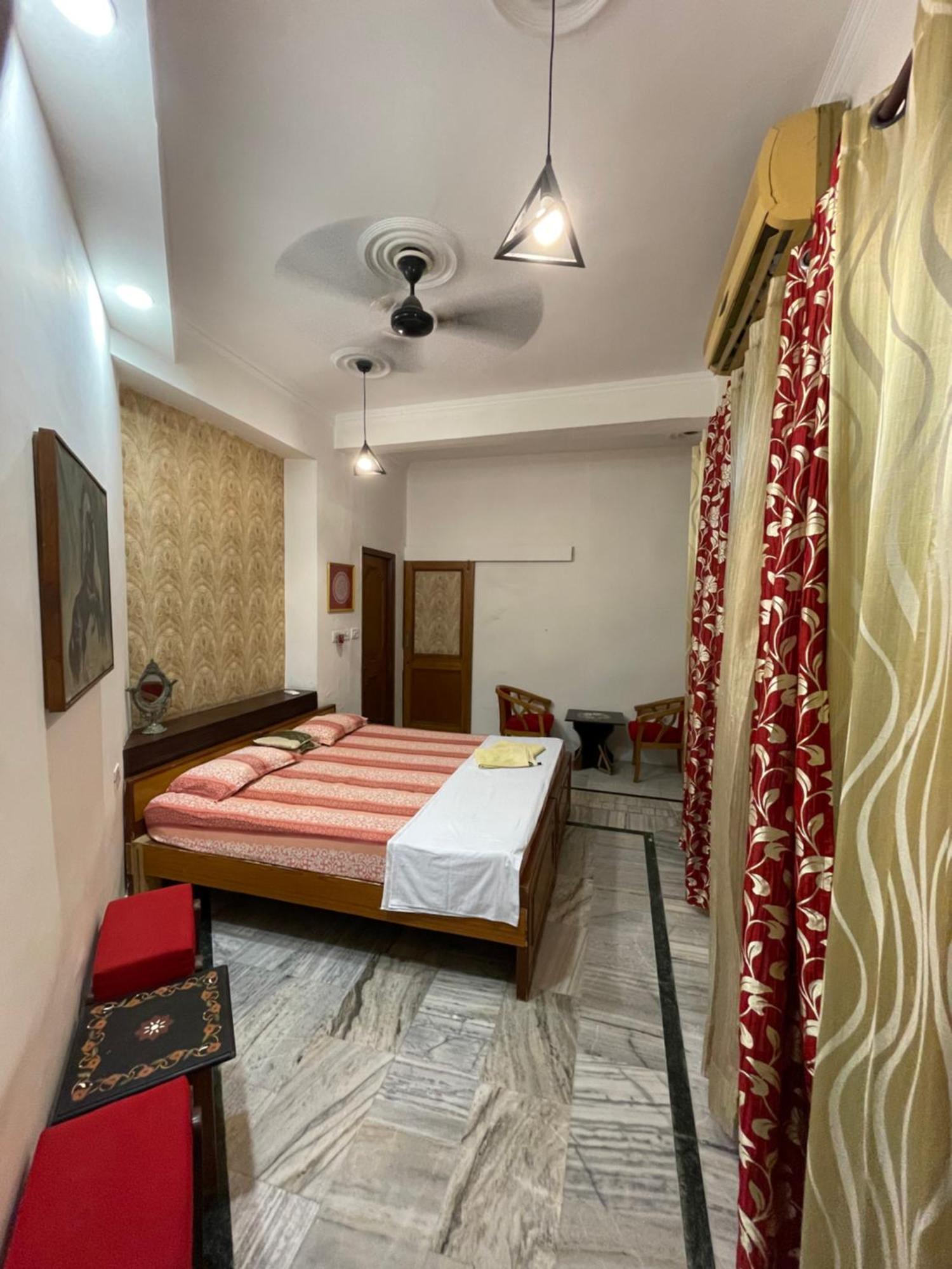N.Homestay Agra  Eksteriør bilde