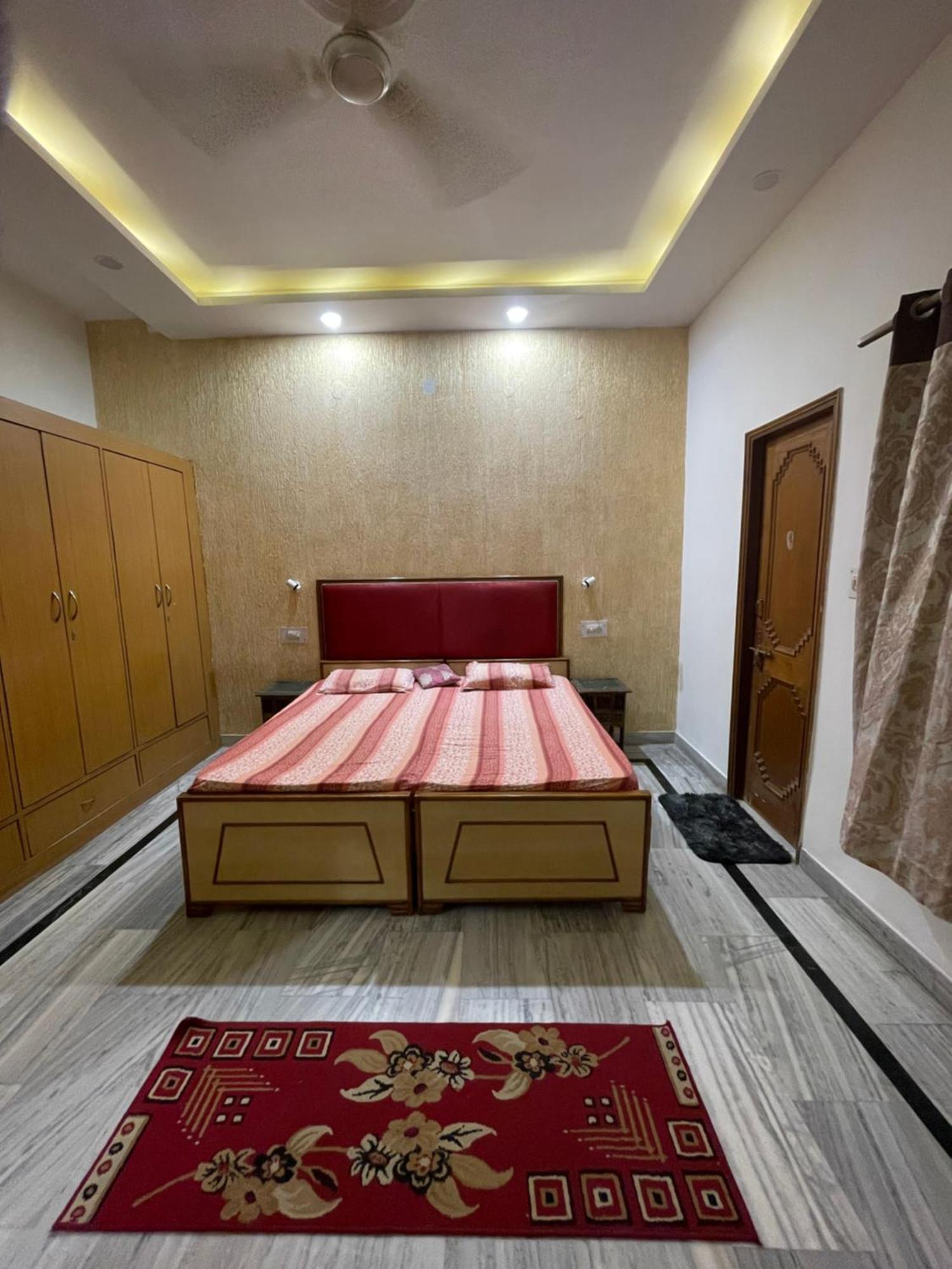 N.Homestay Agra  Eksteriør bilde